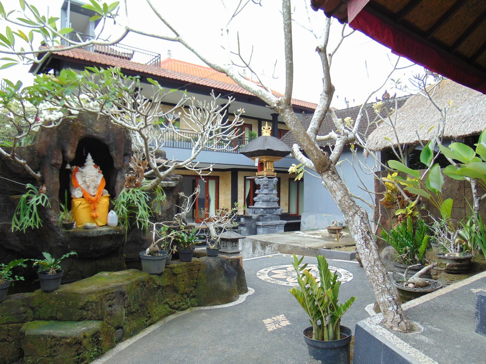 Dipondok Homestay Pecatu Exteriör bild