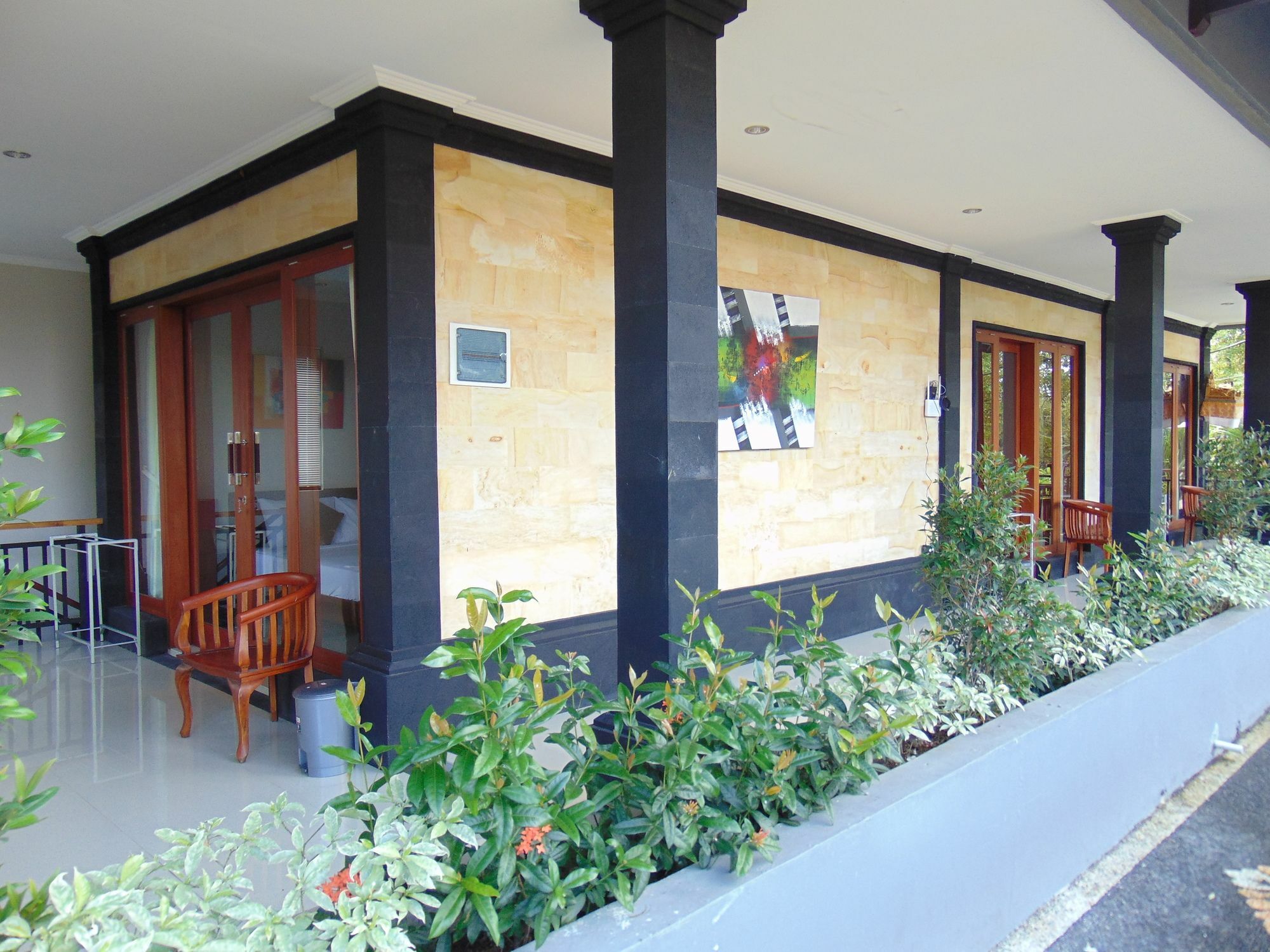 Dipondok Homestay Pecatu Exteriör bild