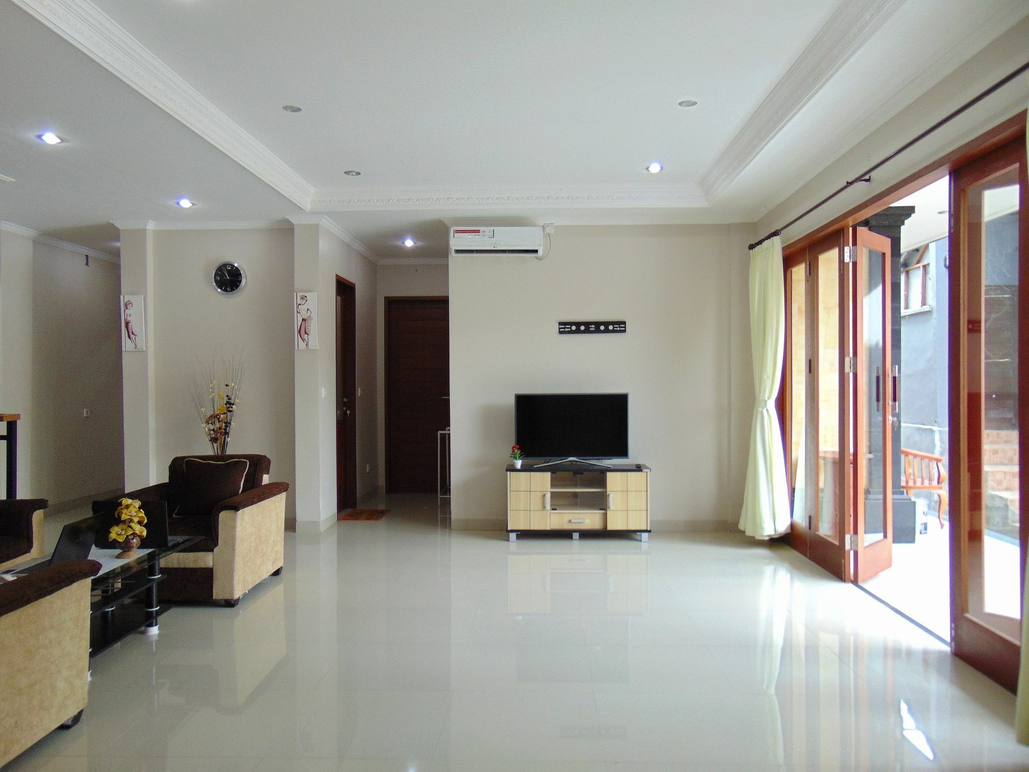 Dipondok Homestay Pecatu Exteriör bild