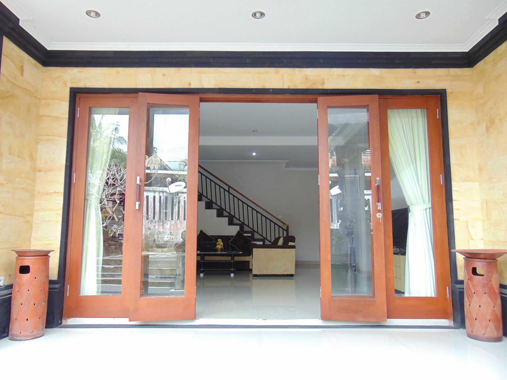 Dipondok Homestay Pecatu Exteriör bild