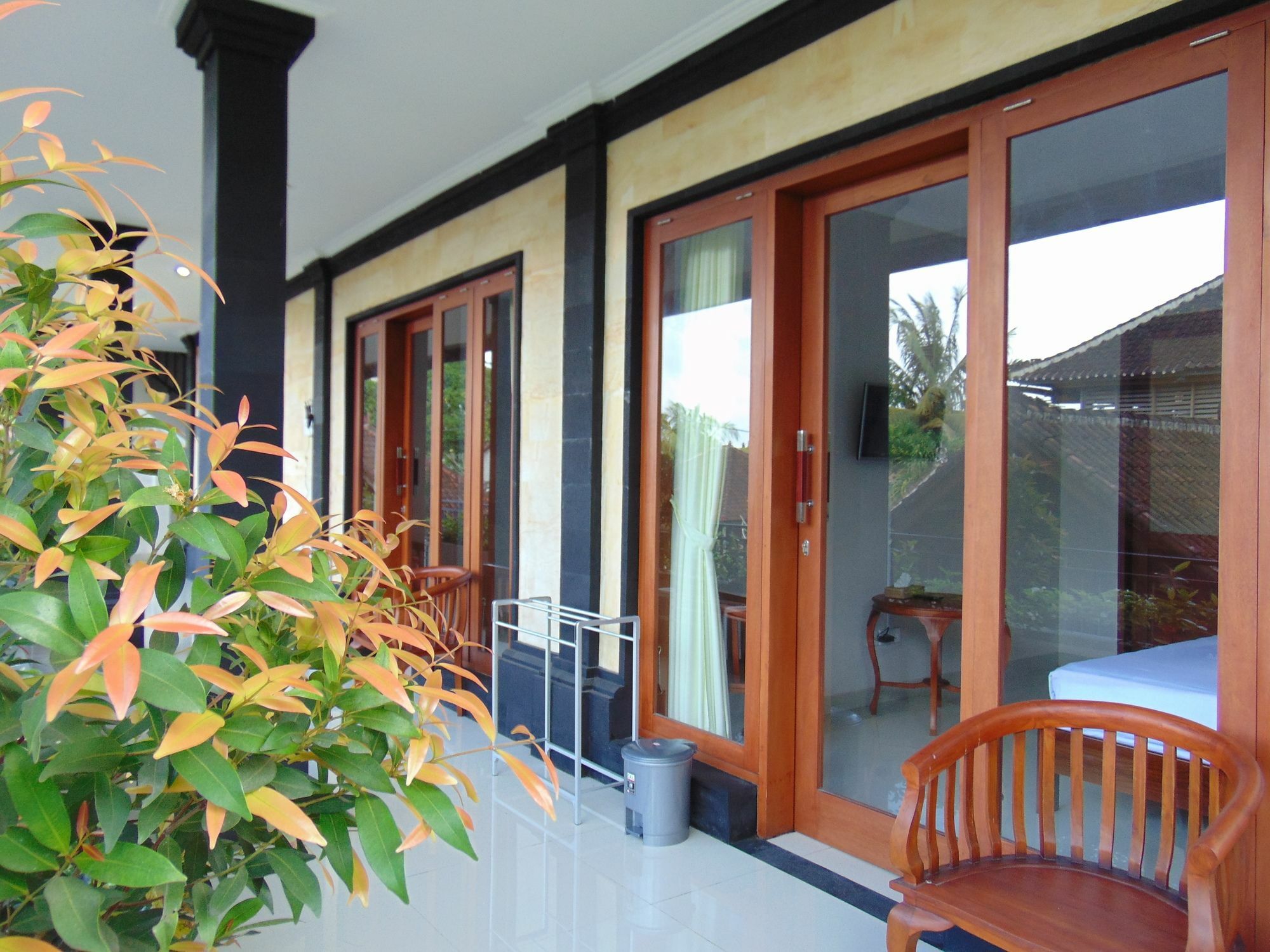 Dipondok Homestay Pecatu Exteriör bild