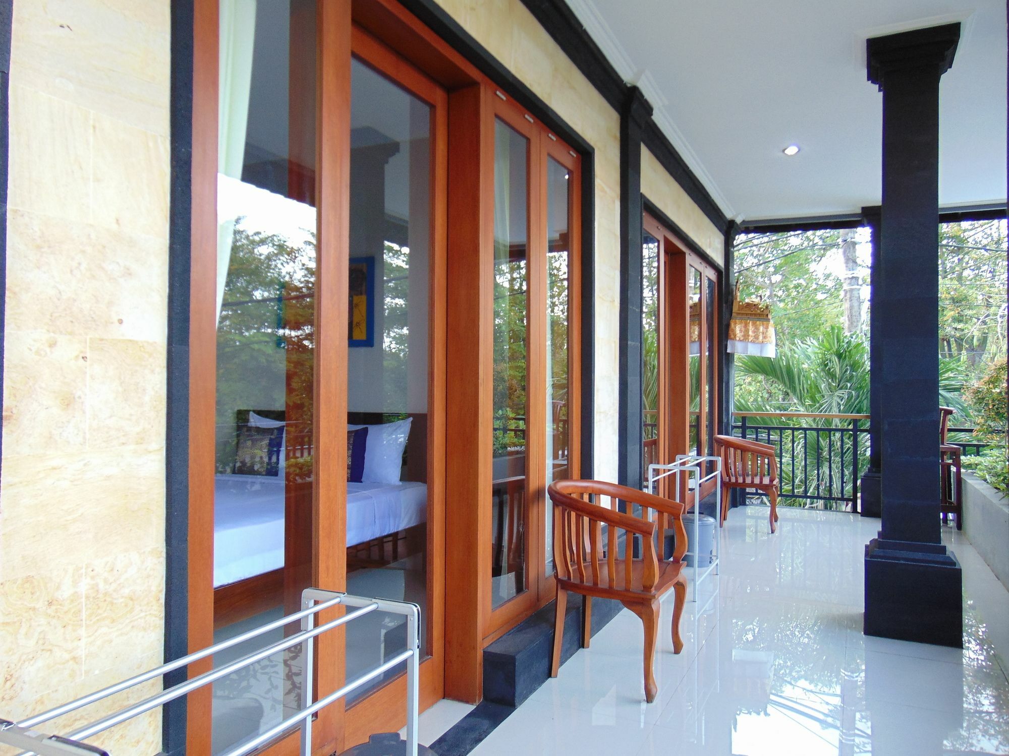 Dipondok Homestay Pecatu Exteriör bild