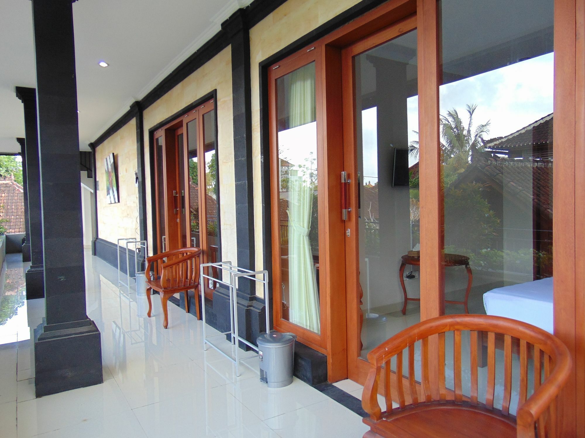 Dipondok Homestay Pecatu Exteriör bild